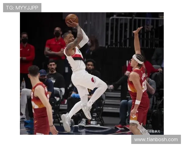 利拉德三分训练视频曝光展现精准投篮实力引发球迷热议